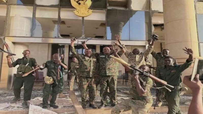 Soudan: L'armée reprend le palais présidentiel