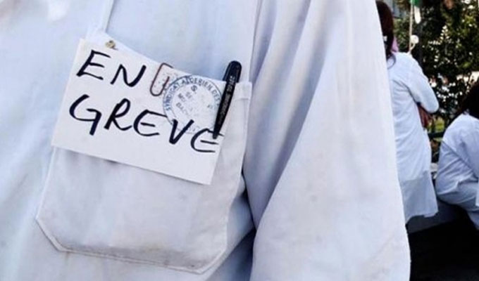 La Tunisie marche sur la tête: Le syndicat des médecins menace les centres de vaccination ouverts