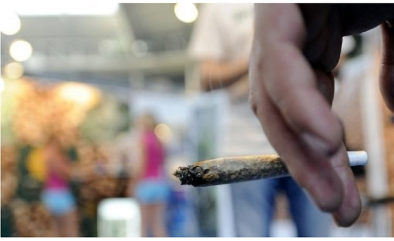 Un constat amer: "4% de nos élèves âgés de 15 à 17 ans consomment des stupéfiants"