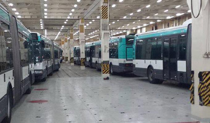 La SNT reçoit le premier lot de bus, don de la France