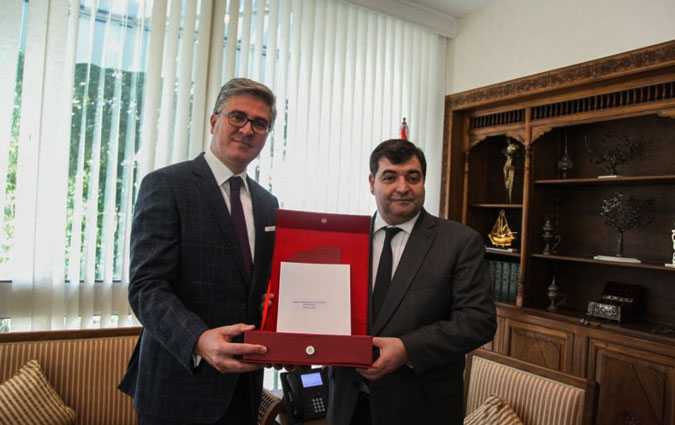 Passation de services entre René Trabelsi et Mohamed Ali Toumi