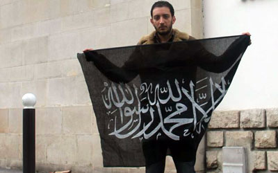 Yassine Ayari, « un sulfureux blogueur, proche de l’islamisme radical », selon JA