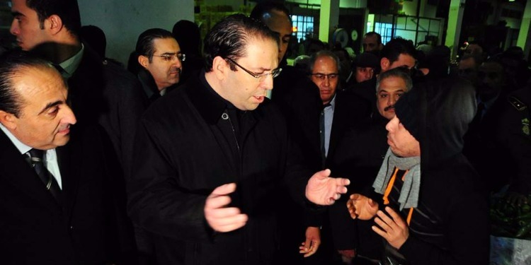 Visite inopinée de Youssef Chahed au marché de gros de Bir Kasaa