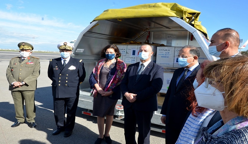 La France livre à la Tunisie 400 mille doses de vaccin anti Covid