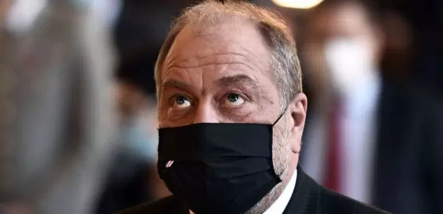France : Cinq ministres visés par la justice