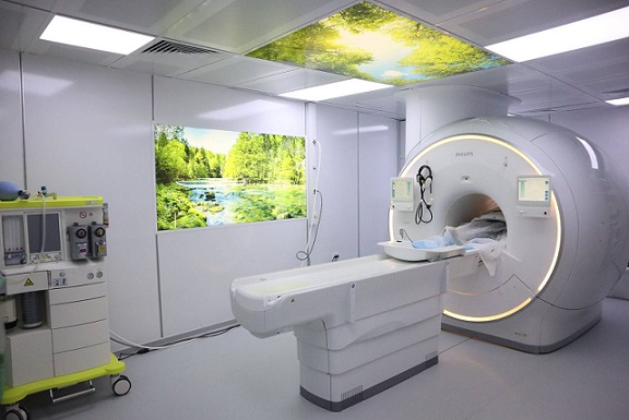 Hôpital Charles Nicolle : Nouveaux services médicaux, équipements de pointe et virage numérique
