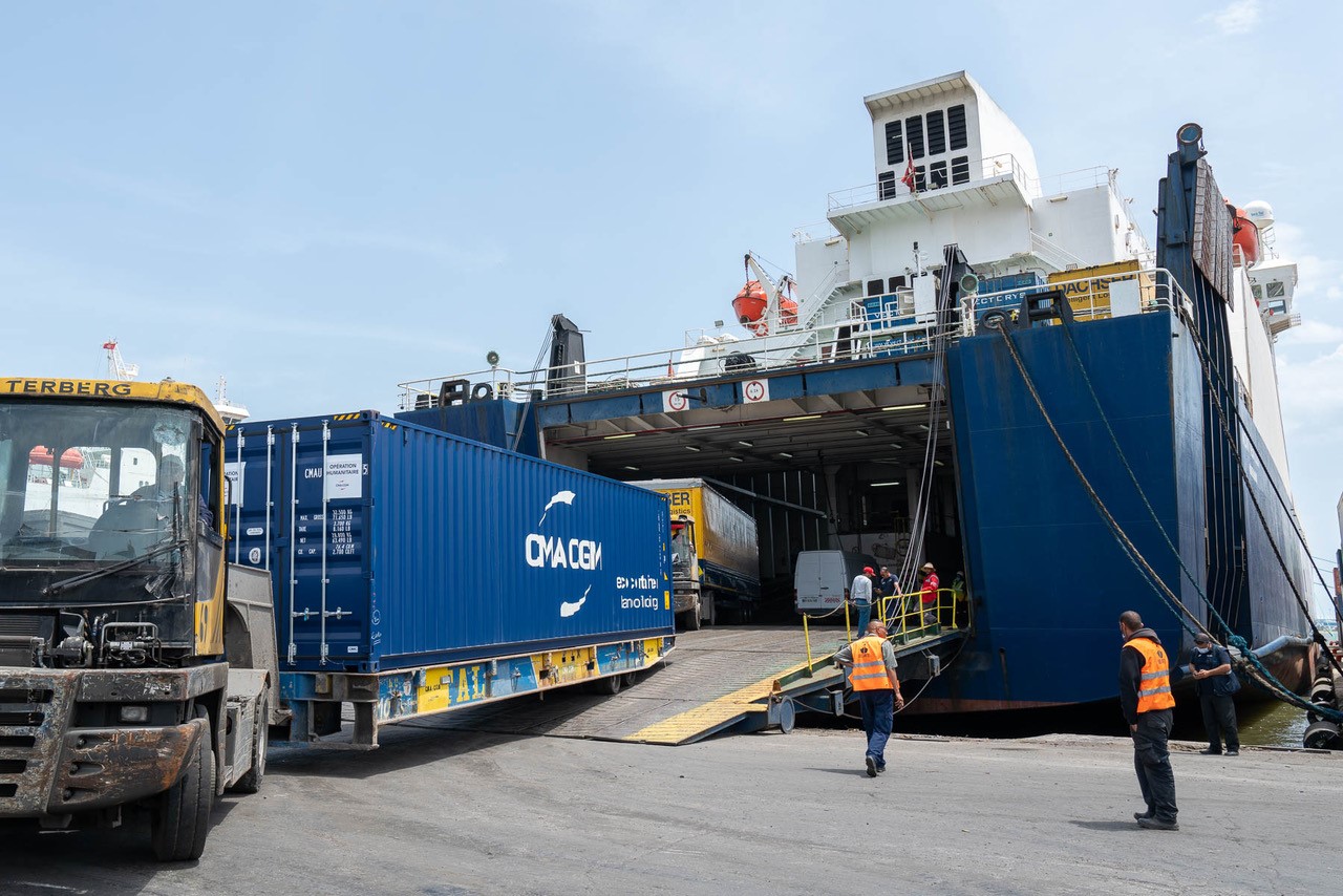 Opération de solidarité de la France pour la Tunisie : 55 tonnes de matériel médical pour faire face à la pandémie de COVID-19