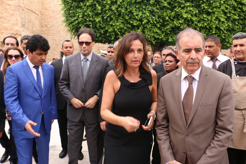 Faten Zghal recevant le député Ali Bennour 