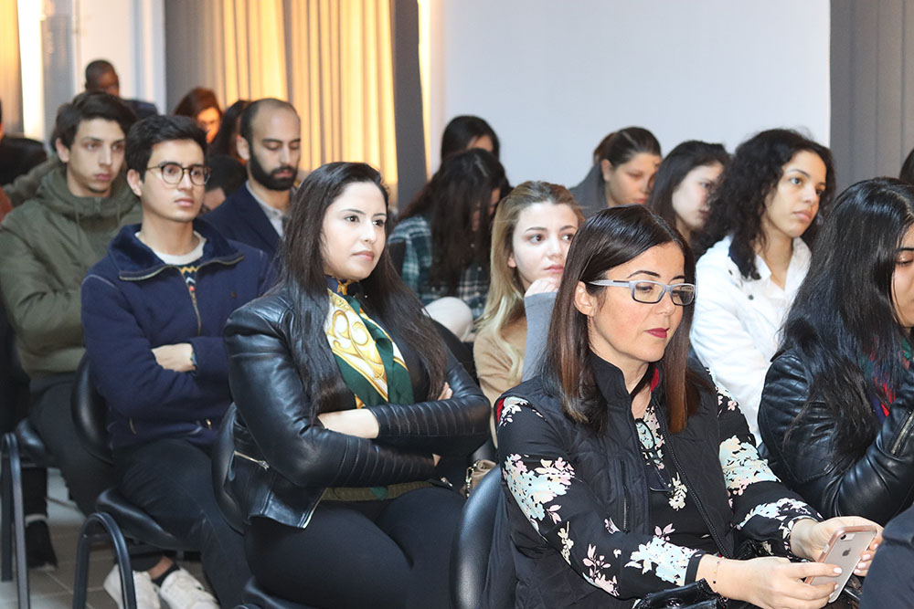 Cette conférence s'est déroulée en présence d’Abderraouf Tebourbi, président de l’Université Européenne et du député Raouf El May ainsi que de nombreux étudiants de l’université.