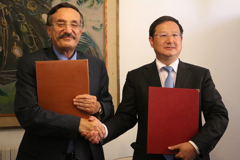 Taieb Zahar, président de la Ftdj et Hu Xiaohan Vice-président de l’Anjc