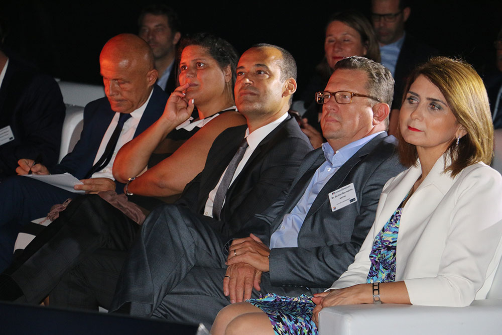 Olivier Poivre d'Arvor (Ambassadeur de France en Tunisie ) en compagnie de Mouna Ben Halima(Fondatrice et PDG de l'hôtel La Badira à Hammamet) et de Yassine Brahim (Président du parti Afek Tounes)