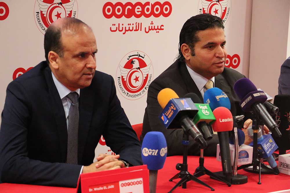 Wadï El Jerry, Président de la Fédération Tunisienne de Football et Youssef Al Masri, Directeur Général de Ooredoo Tunisie 