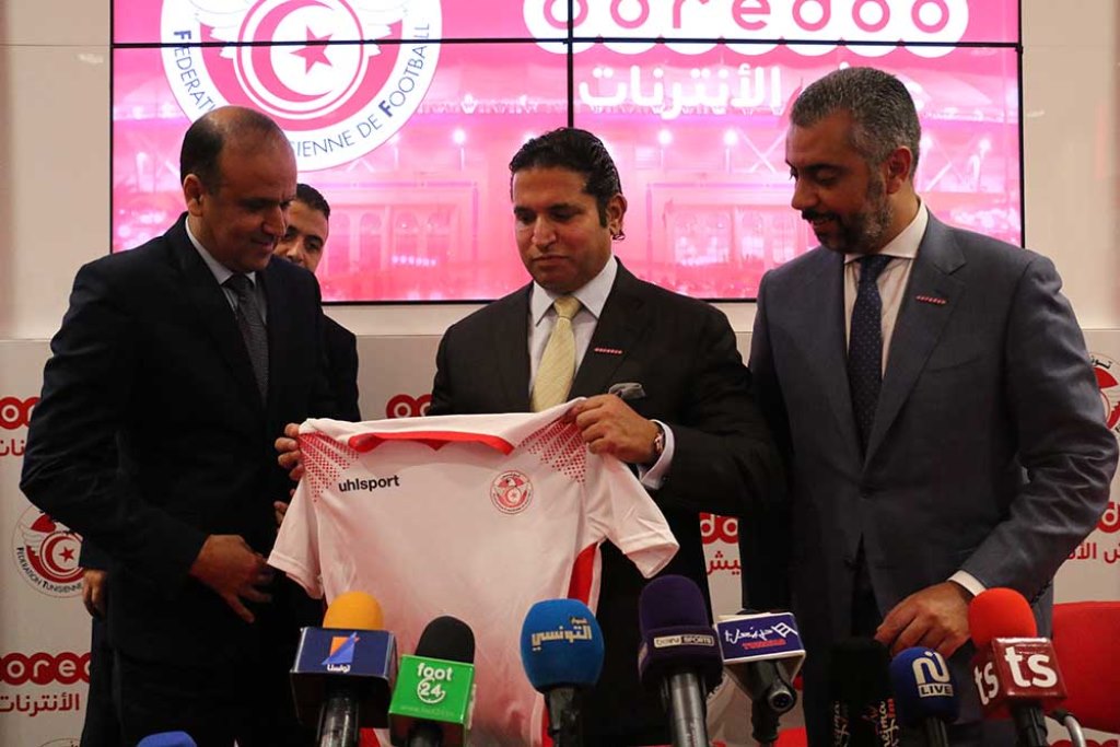 Wadï El Jerry, Président de la Fédération Tunisienne de Football et Youssef Al Masri, Directeur Général de Ooredoo Tunisie 