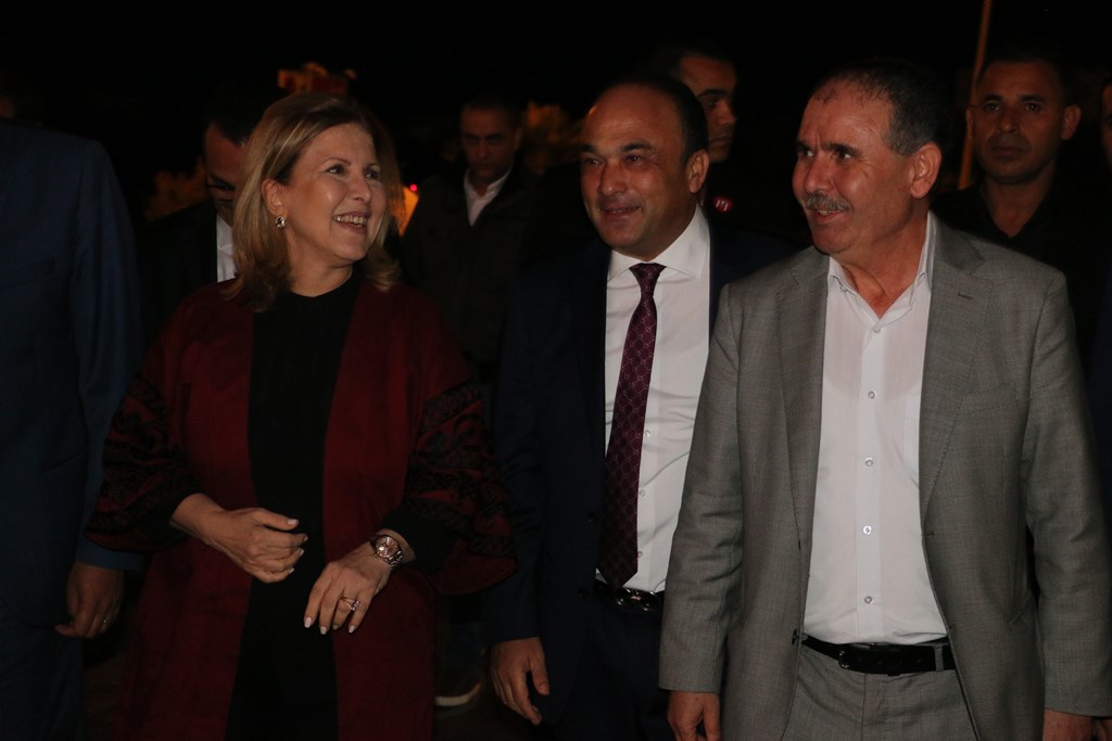 Selma Elloumi Rekik, Ministre du Tourisme et de l'Artisanat avec Maher Chaabane, gérant de la Sélection de Promotion Immobilière et promoteur du projet Tunisia Mall et Noureddine Taboubi, secrétaire général de l'UGTT