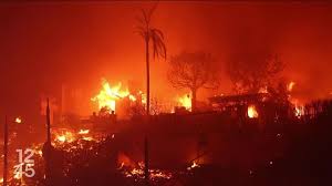 Los Angeles : Incendie spectaculaire ravage 1200 ha, provoque 30000 évacuations et fait deux morts