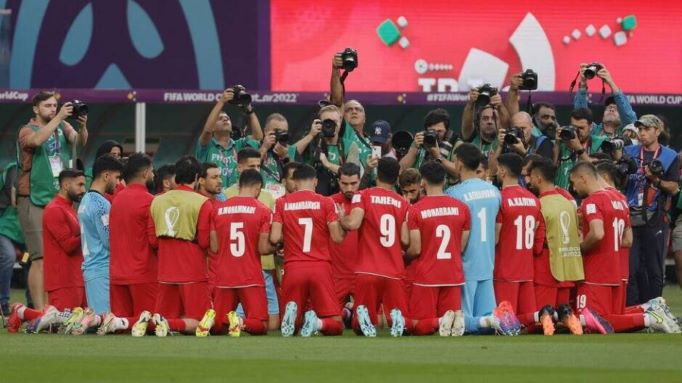 Mondial Qatar: Pourquoi les joueurs iraniens n'ont pas chanté l'hymne national?