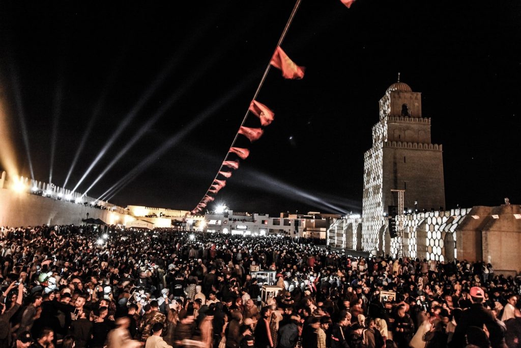 Kairouan : 100.000 personnes venant de toutes les régions fêtent le Mouled
