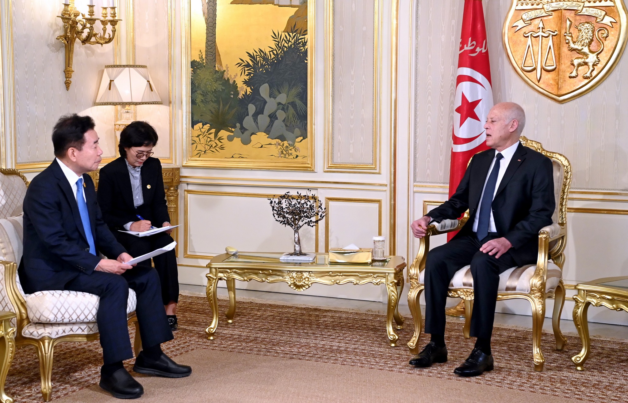  Kaïs Saïed reçoit le président de l'Assemblée nationale de Corée du Sud