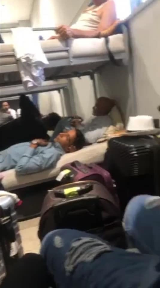 Près de 60 Tunisiens en détention à l'aéroport de Belgrade