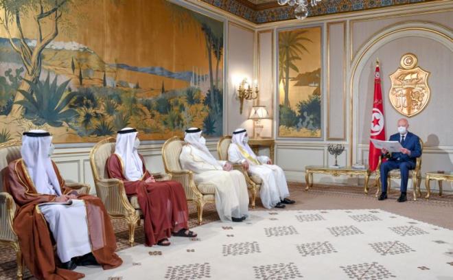 Message écrit du président des Emirats remis à Kaïs Saïed