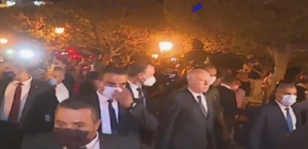 Kaïs Saïed se rend à l’avenue Habib Bourguiba sous une forte escorte 