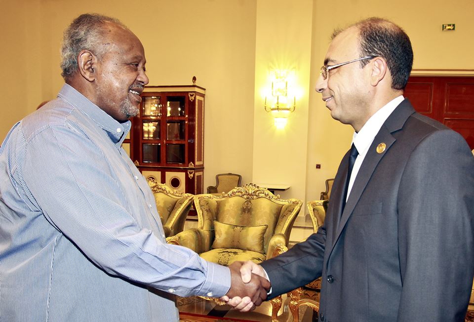 Ismail Omar Guelleh recevant Anis Jaziri 