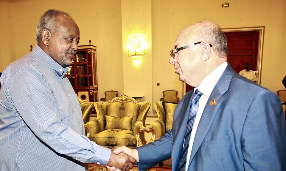Le président de Djibouti, Ismail Omar Guelleh  recevant le fondateur de SOROUBAT Noureddine Hachicha