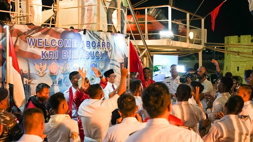 Le navire-école de la Marine indonésienne KRI BIRMA SUCI-945 fait escale en Tunisie