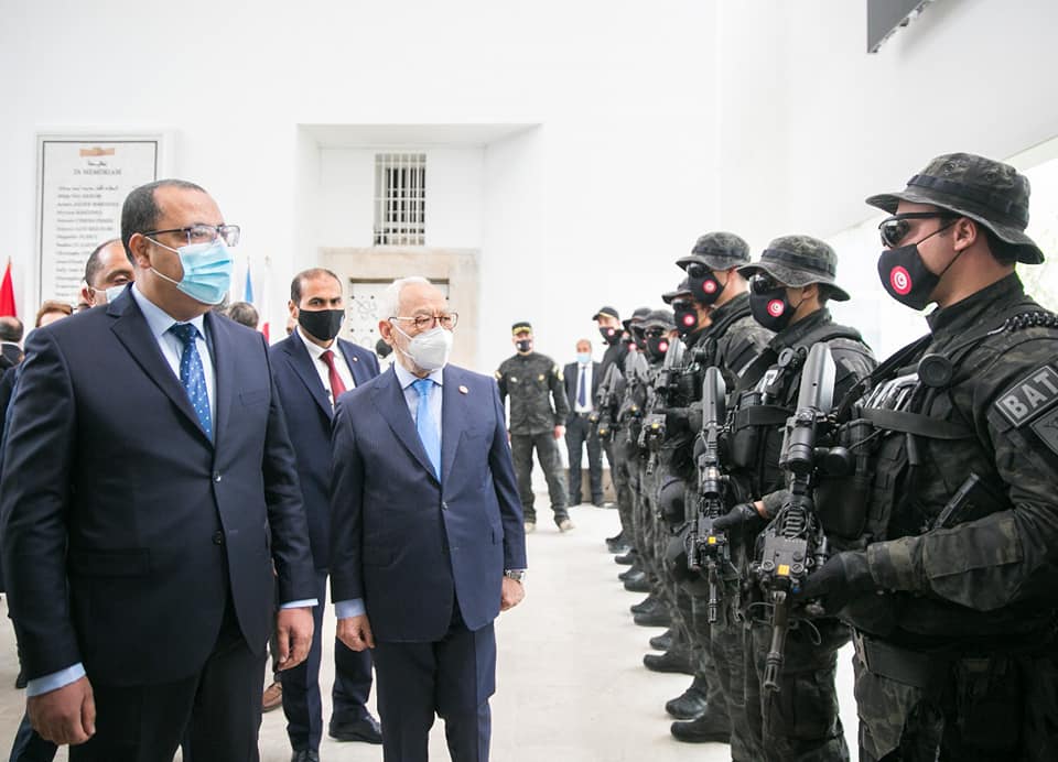 Vaccination : Hichem Mechichi indique que la campagne de sensibilisation sera renforcée