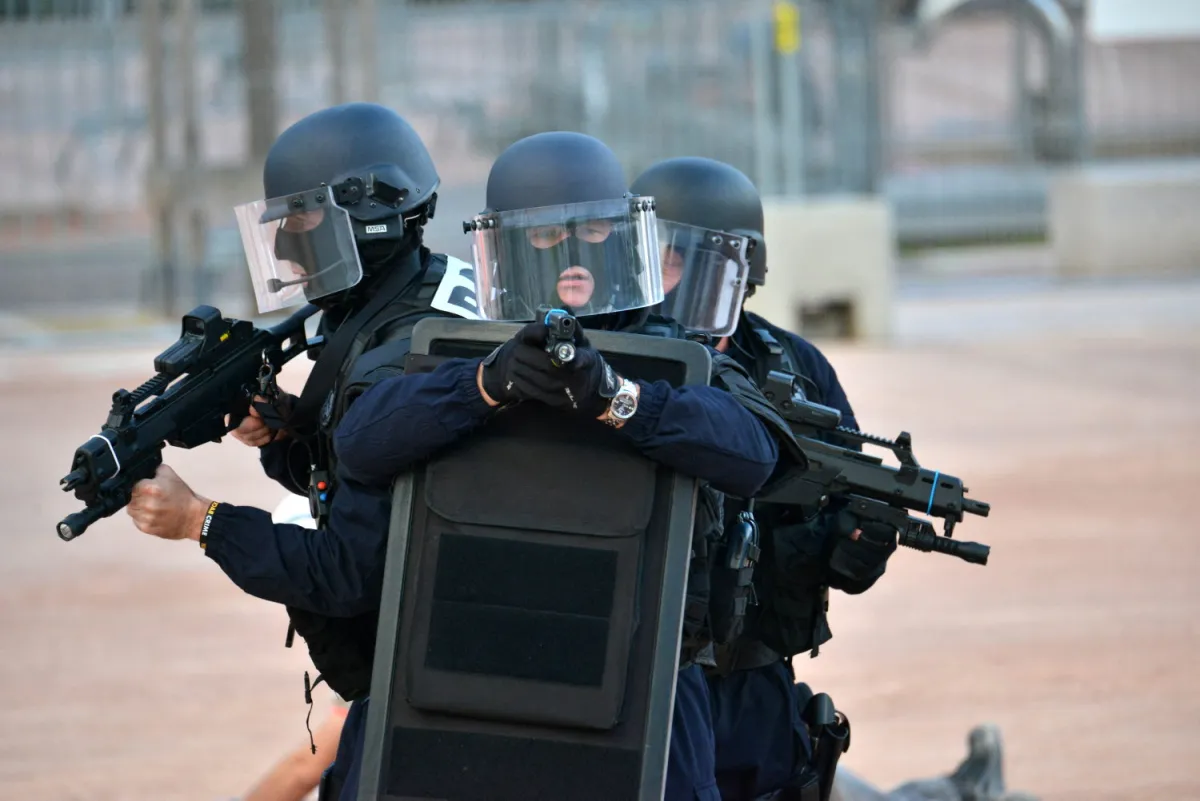 La menace terroriste reste « très élevée » en France