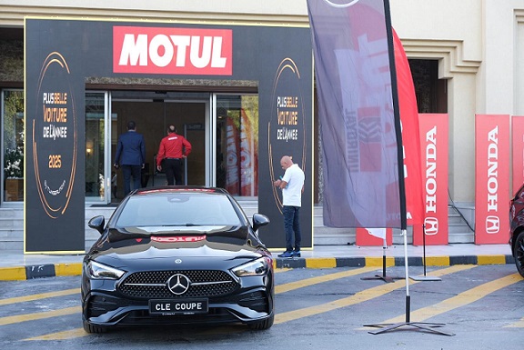 Mercedes CLE Coupé 200 et Honda CR-V Hybride remportent le titre de « Plus Belle Voiture de l‘Année 2025 »