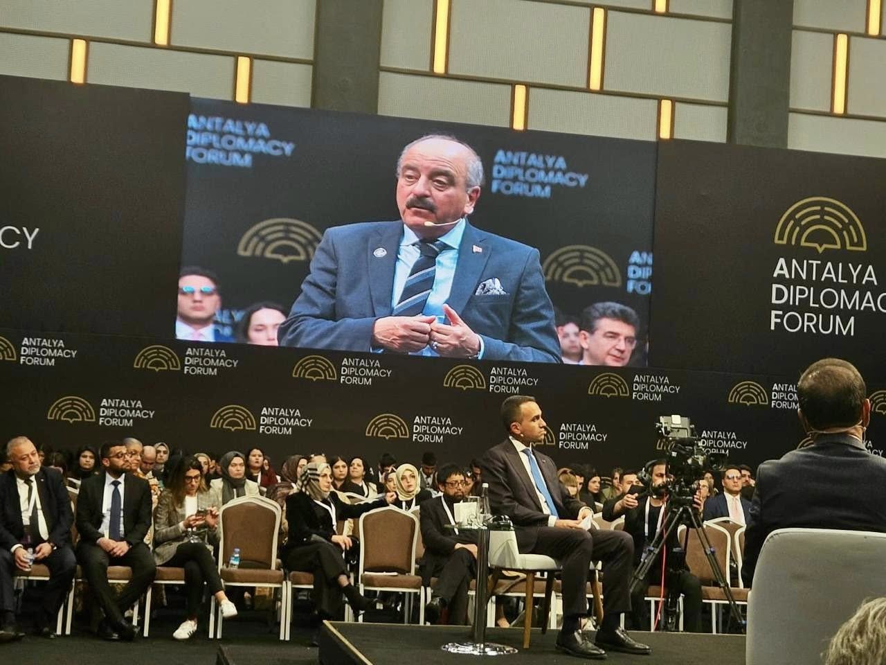 Forum Antalya : Nafti participe à une table ronde sur les transformations actuelles dans la région MENA