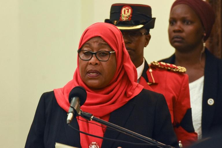  Samia Hassan première femme musulmane et voilée de Tanzanie 