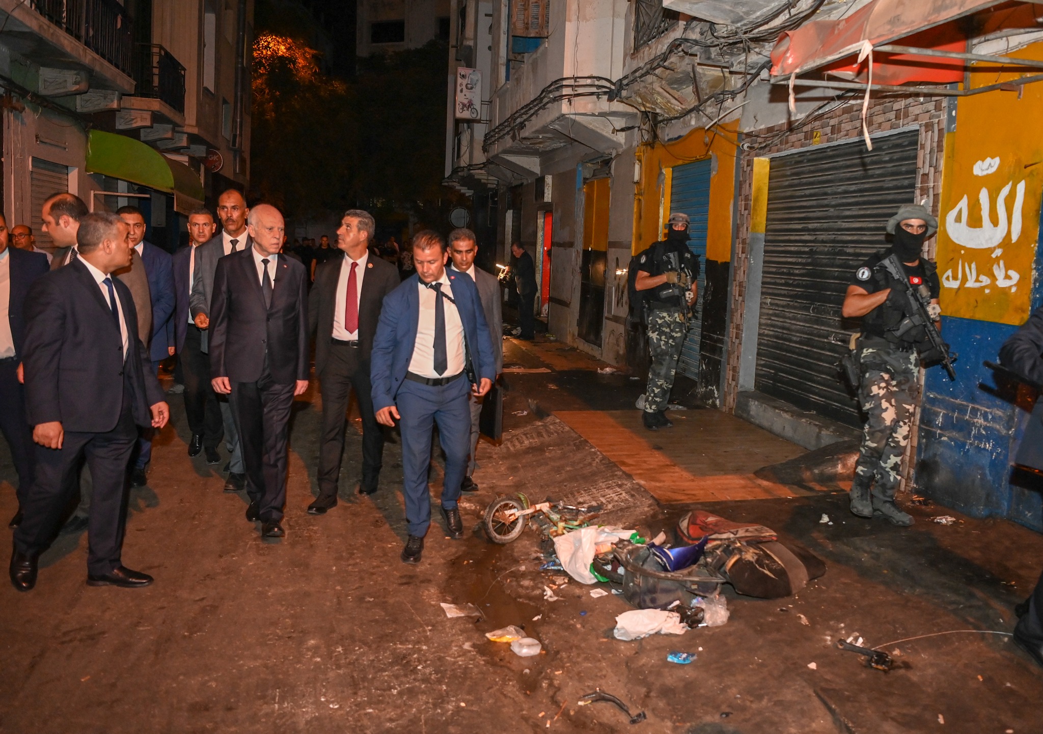 Tunisie: Tournée nocturne de Saied dans les quartiers de la capitale