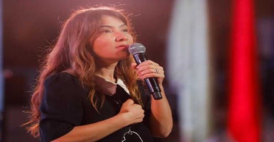 Qui est Salwa Smaoui l’épouse de Nabil Karoui devenue la coqueluche des internautes?