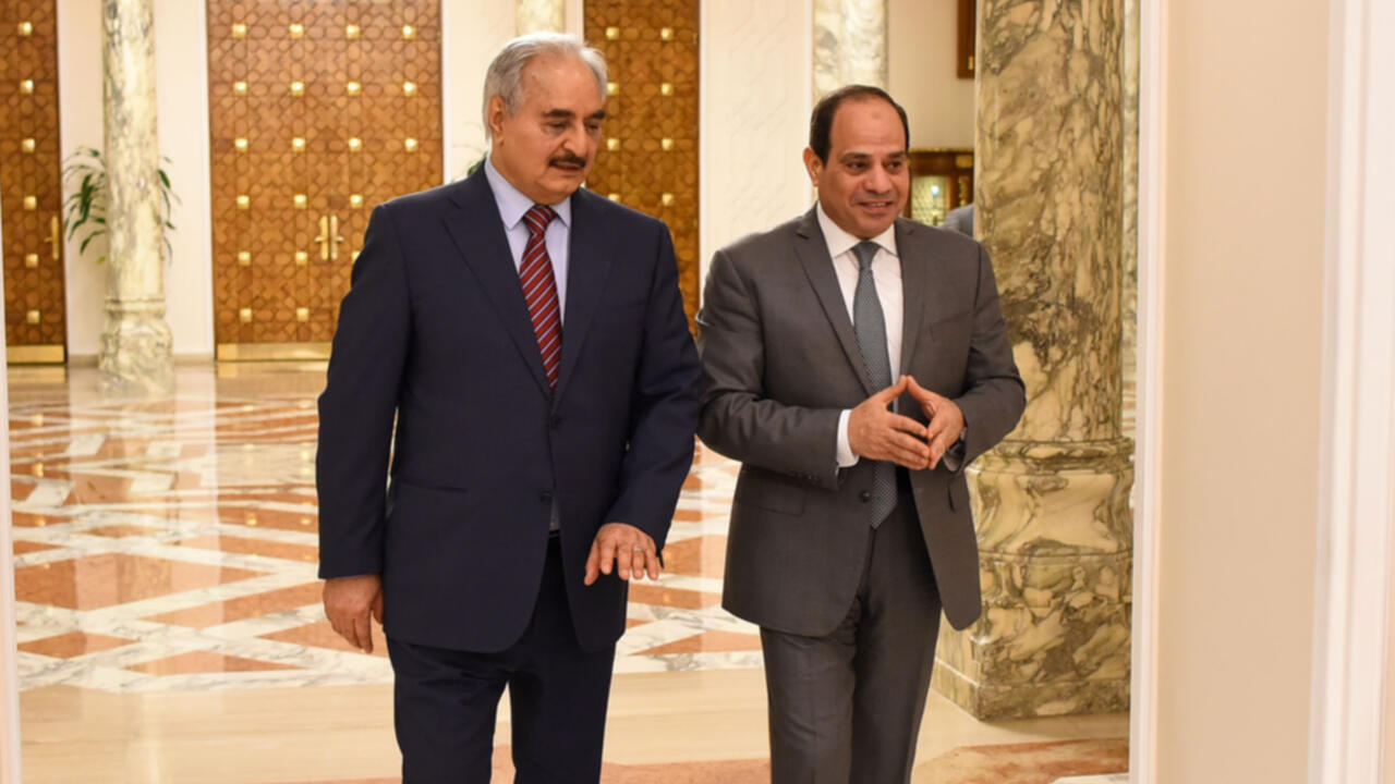 Le président al-Sissi rencontre au Caire le commandant de l'est libyen, Khalifa Haftar