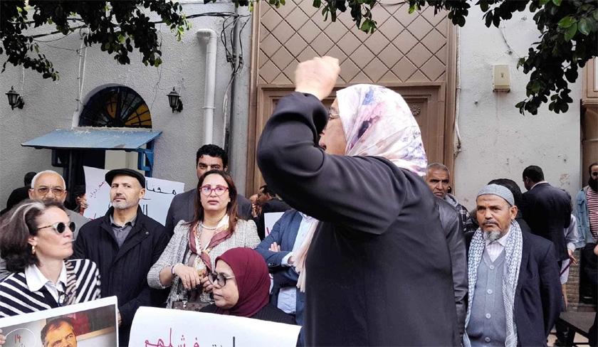 Des partis politiques manifestent pour exiger la libération des détenus politiques
