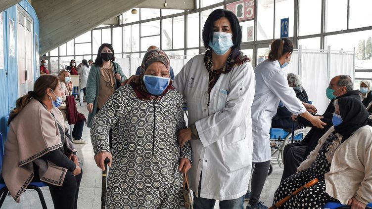 "La situation épidémique est toujours très alarmante en Tunisie", selon l'OMS