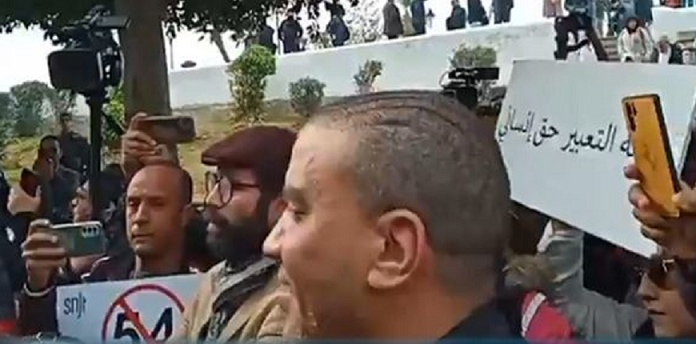 Tunisie: Les journalistes en colère empêchés d'atteindre la Kasbah