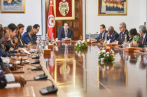Chahed rencontre des cadres de la BAD à la Kasbah