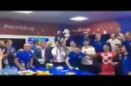  La présidente de la Croatie fête la qualification avec les joueurs (vidéo)