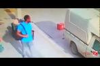 Attaque au couteau à Bizerte: Le terroriste filmé avant et après l’attaque (vidéo)