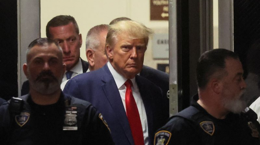 Etats Unis: Donald Trump encourt une peine de 136 ans d'emprisonnement