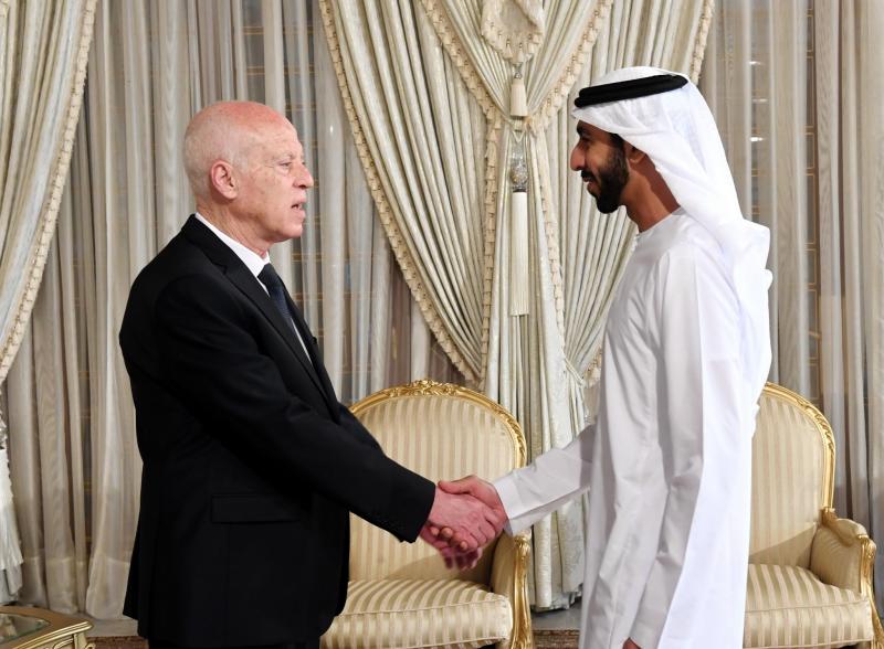 Le président de la République reçoit le ministre d'Etat aux Affaires étrangères des EAU