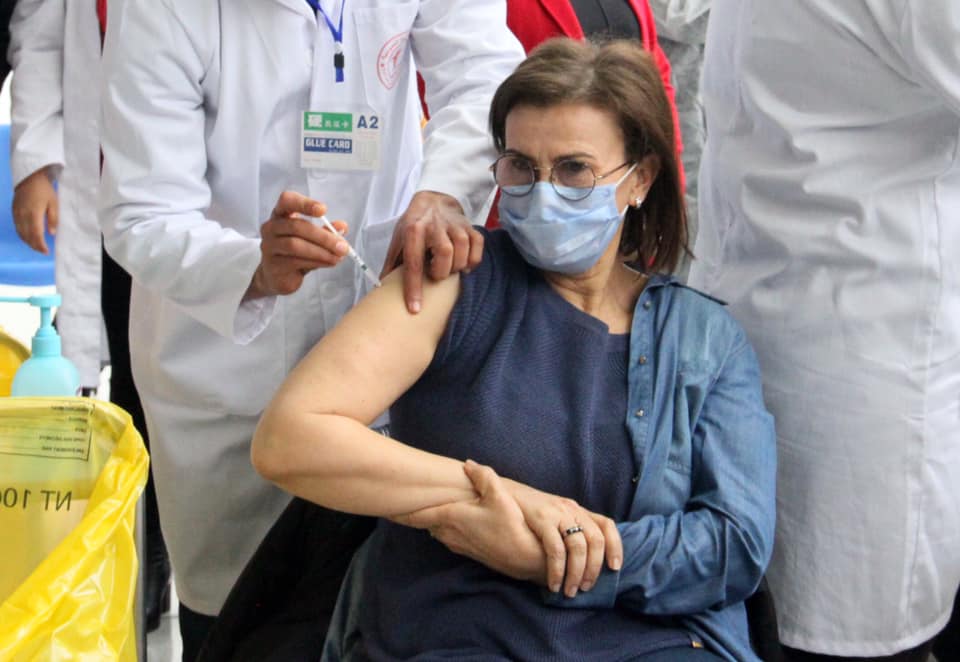    Jalila Ben Khélil et Samir Abdelmoumen parmi les médecins vaccinés contre la Covid-19