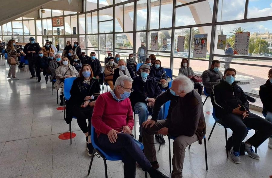 Des Tunisiens refusent de se faire injecter le vaccin "Sinovac"