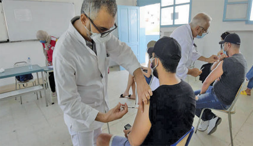 Le ministre de la Santé: "Le taux de vaccination a dépassé l’objectif de 50%"